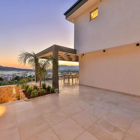 Villa 3 Bedroom Luxury Villa, Private Pool, Near Kalkan *