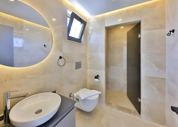 3 Bedroom Luxury Villa, Private Pool, Near Kalkan * Kaş