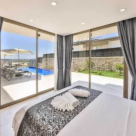 3 Bedroom Luxury Villa, Private Pool, Near Kalkan Вілла
